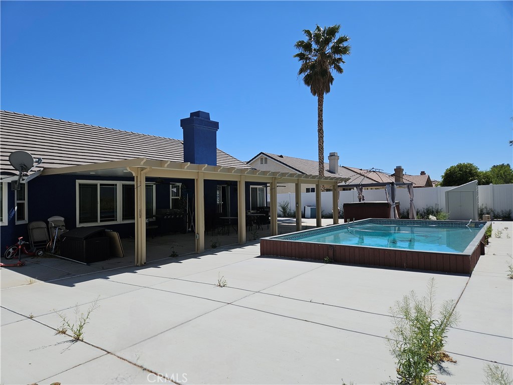 12996 Pacoima Property Photo 16