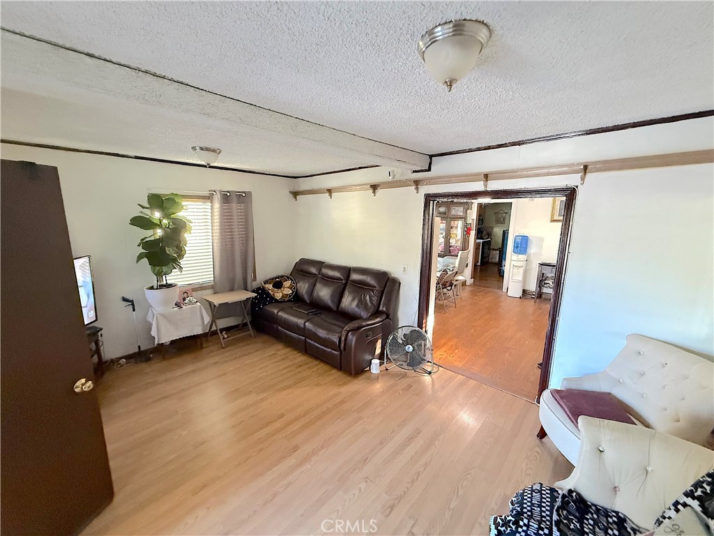 220 E Avenue 38 Property Photo 3