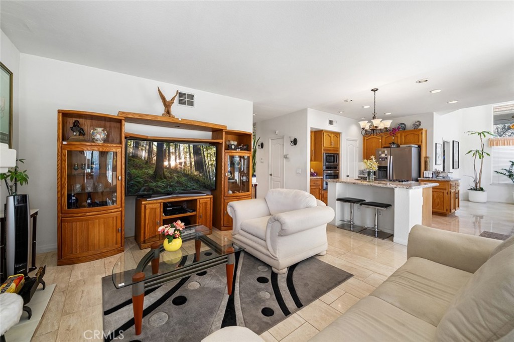 15049 Avenida De Las Flores Property Photo 24