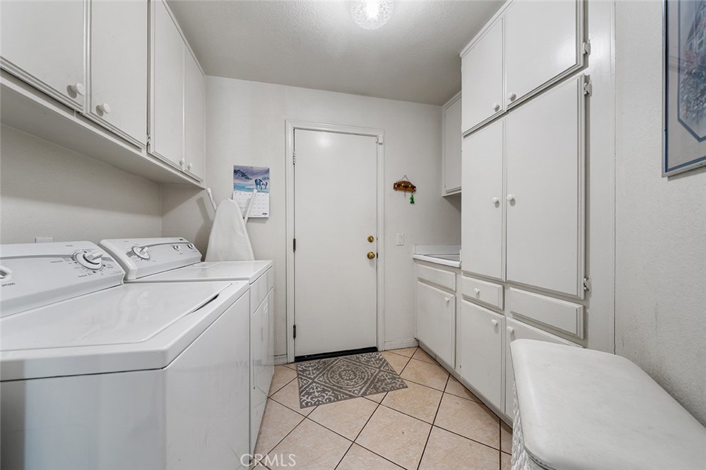 15049 Avenida De Las Flores Property Photo 29