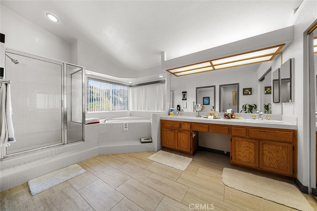 15049 Avenida De Las Flores Property Photo 34