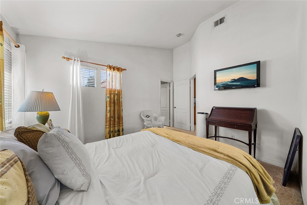 15049 Avenida De Las Flores Property Photo 38