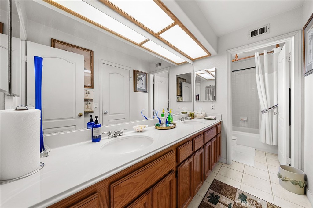15049 Avenida De Las Flores Property Photo 39