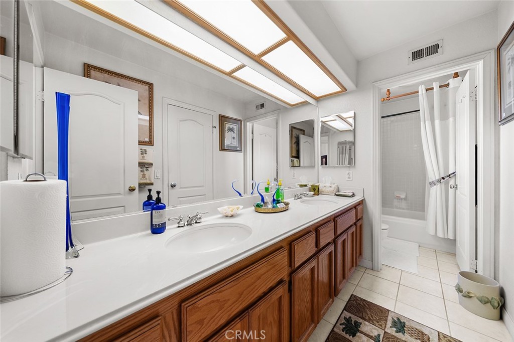 15049 Avenida De Las Flores Property Photo 39
