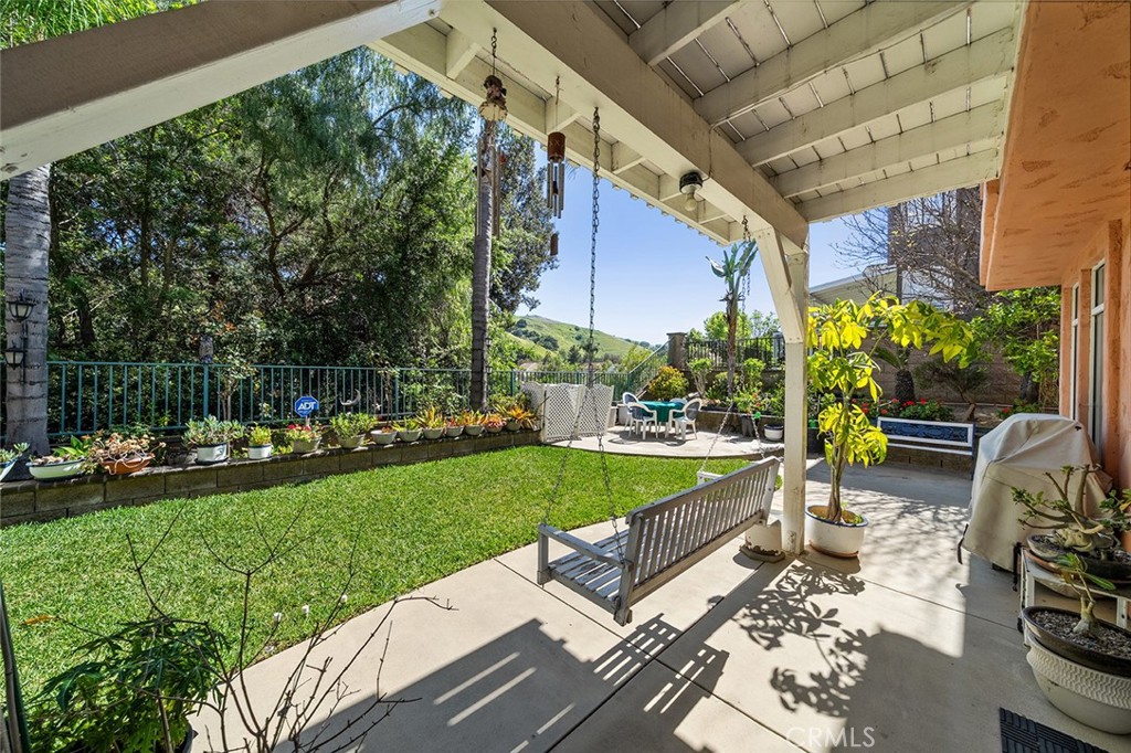 15049 Avenida De Las Flores Property Photo 42
