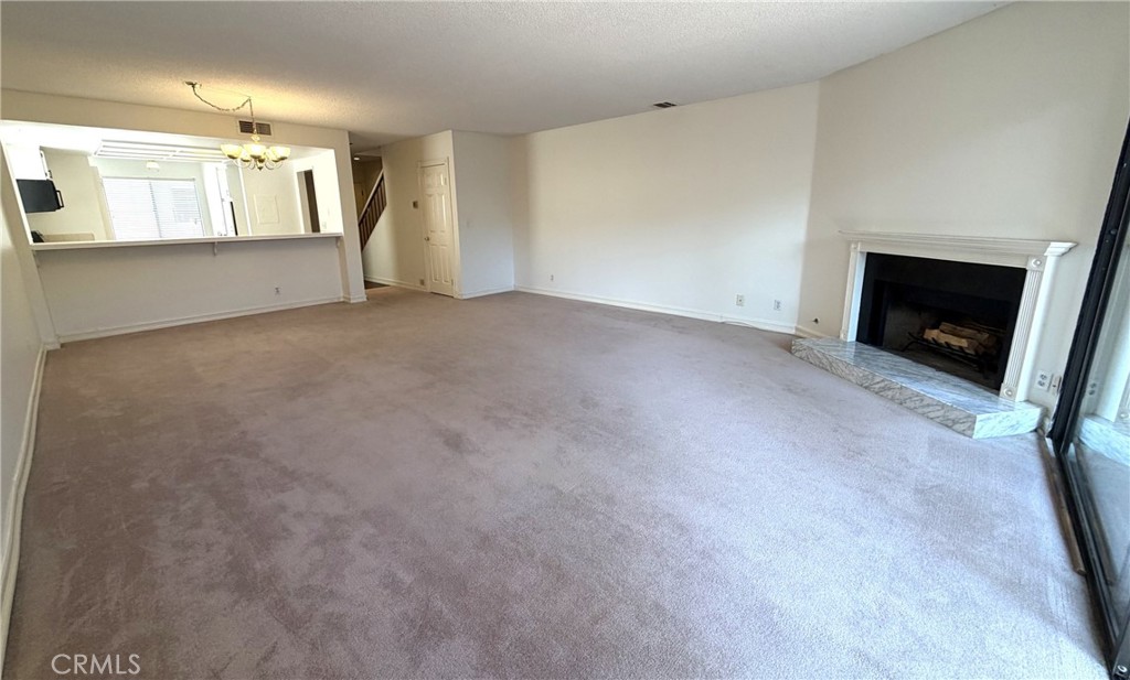 9906 Owensmouth 12 Property Photo 8