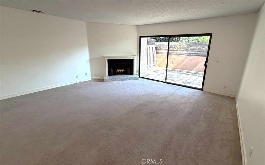 9906 Owensmouth 12 Property Photo 9