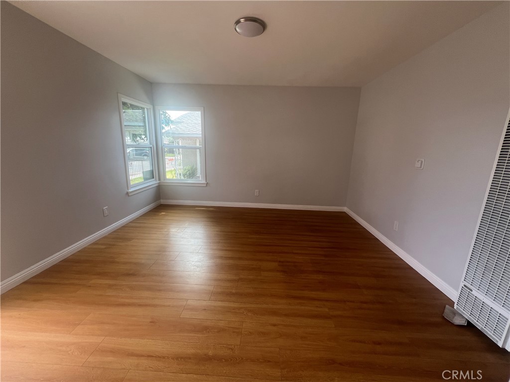 9649 Harvard St Property Photo 3