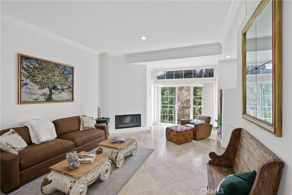 19355 Maidstone Property Photo 6