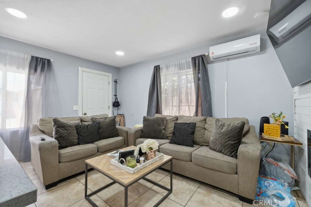 603 Hill Property Photo 3