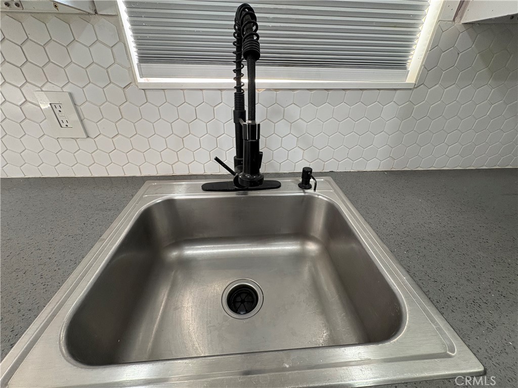 603 Hill Property Photo 31