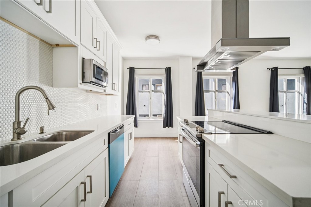 140 Linden 356
