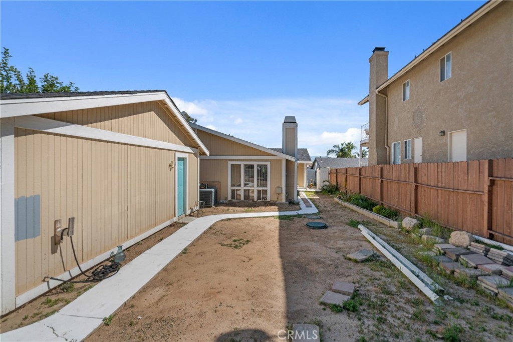 15510 Rose Property Photo 5