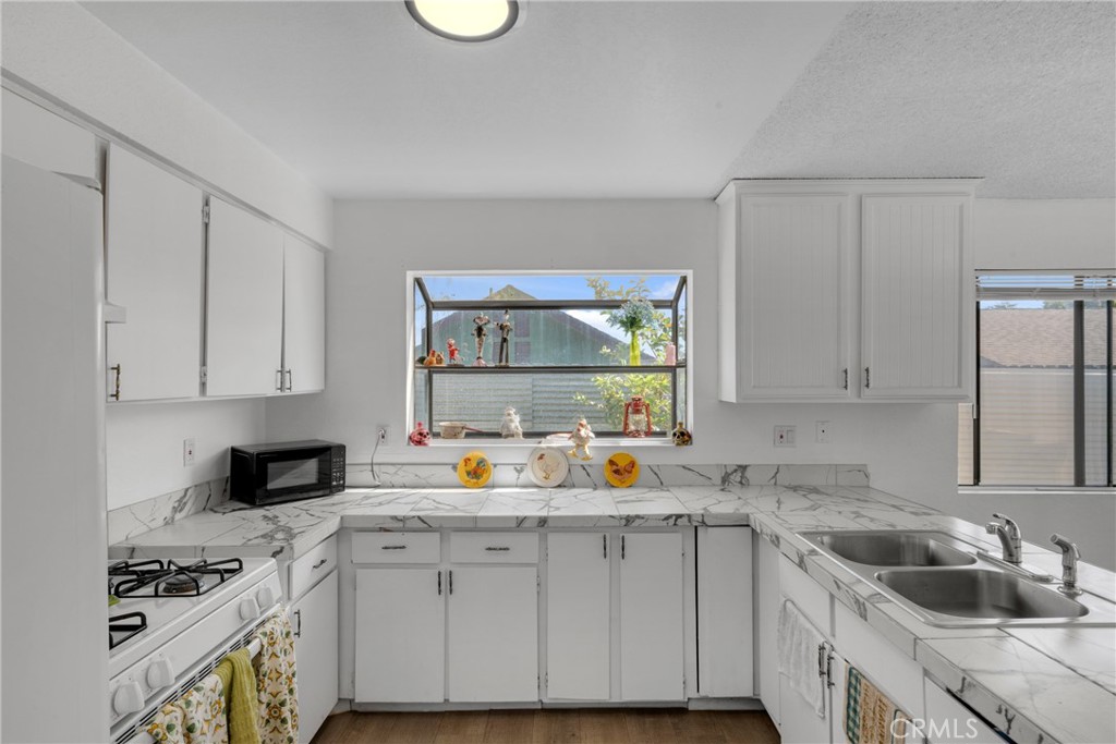 15510 Rose Property Photo 16