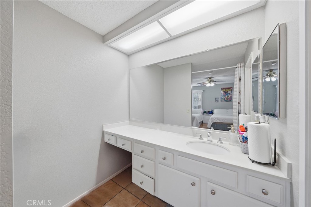 10452 W Briar Oaks Property Photo 13
