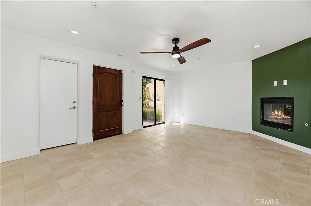 1045 Villorrio S Property Photo 10