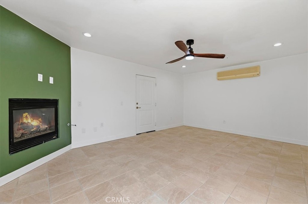 1045 Villorrio S Property Photo 11