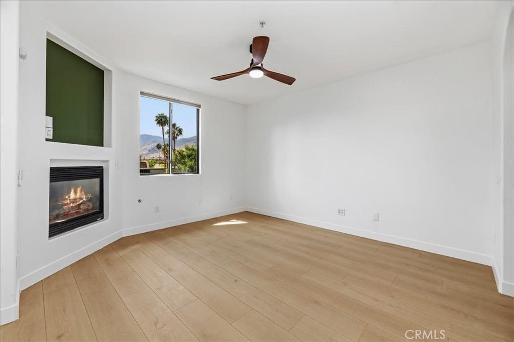 1045 Villorrio S Property Photo 14