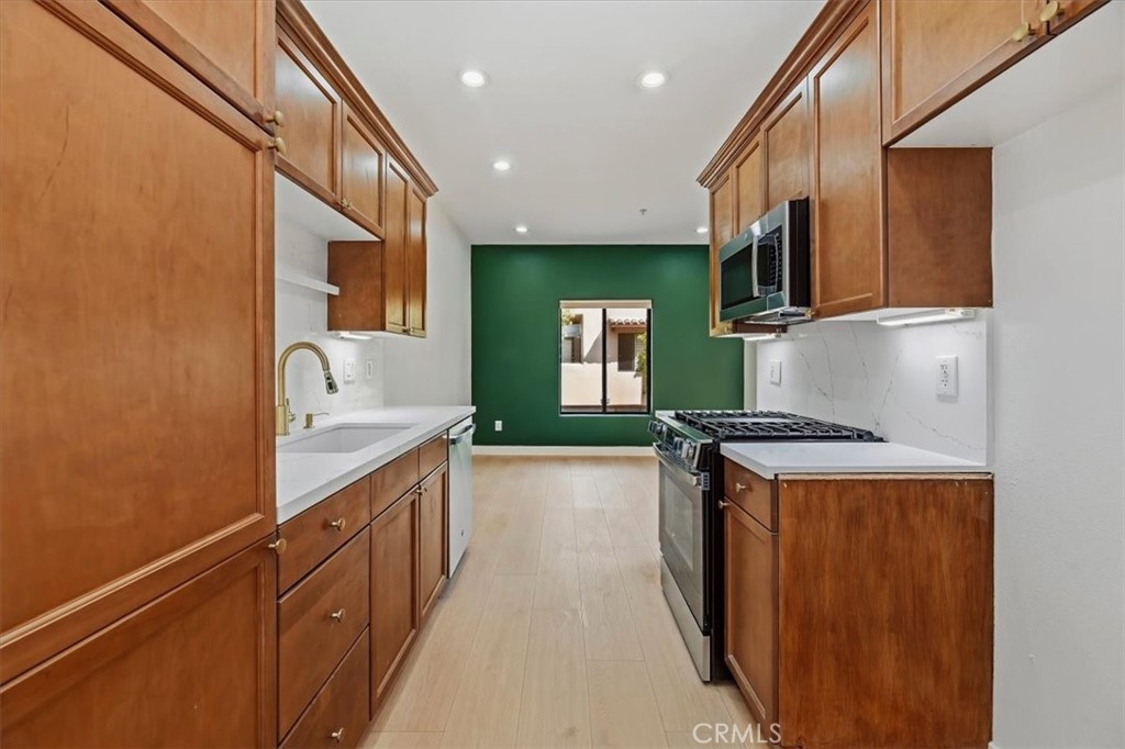 1045 Villorrio S Property Photo 18
