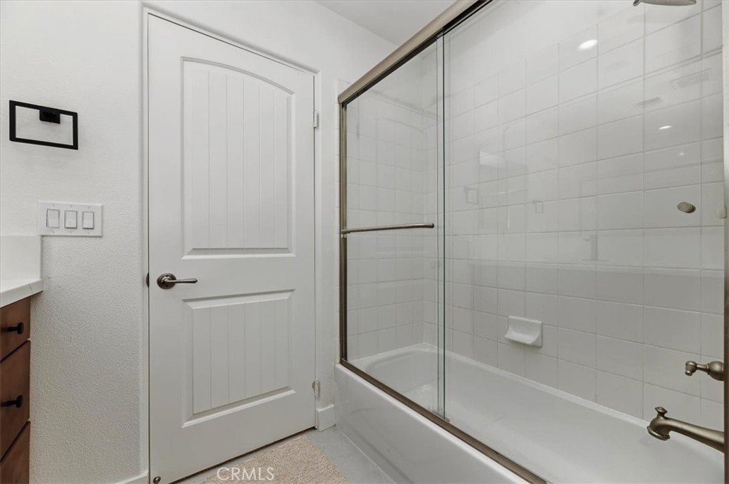 1045 Villorrio S Property Photo 30