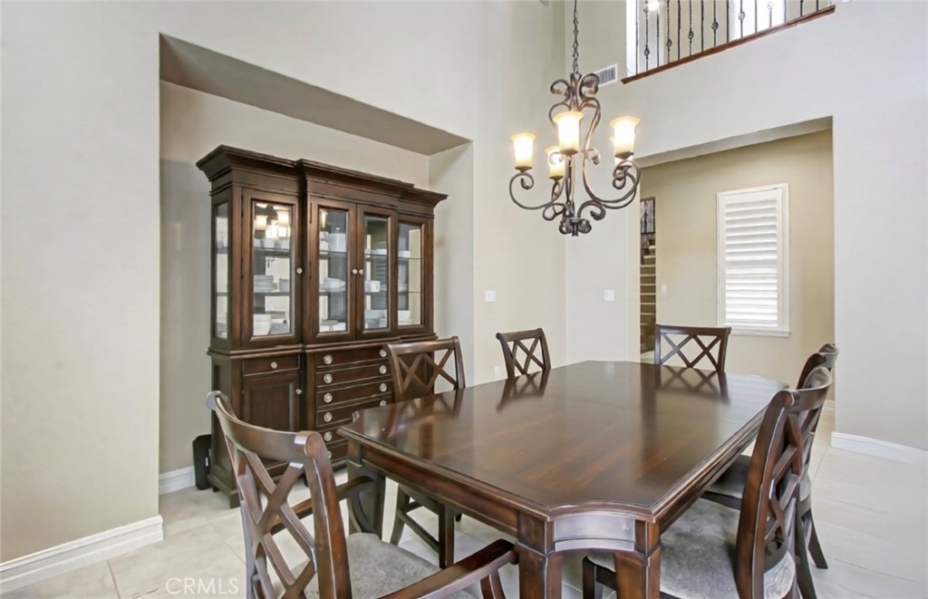 498 Green Orchard Property Photo 8