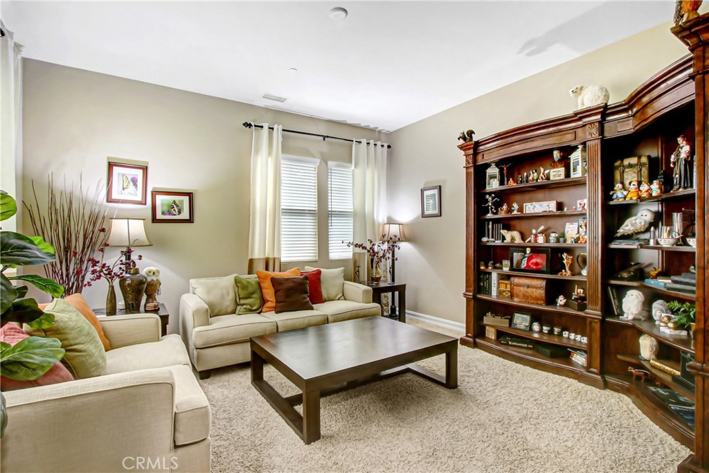 498 Green Orchard Property Photo 15