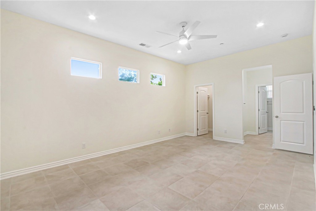 498 Green Orchard Property Photo 34