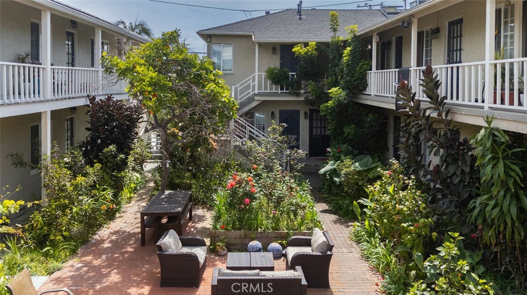 5901 E Ocean Boulevard Property Photo 4