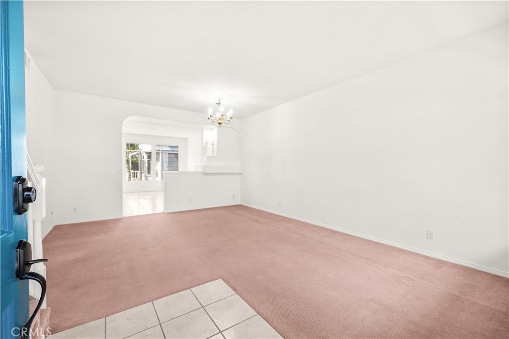 522 N Pageant Property Photo 8