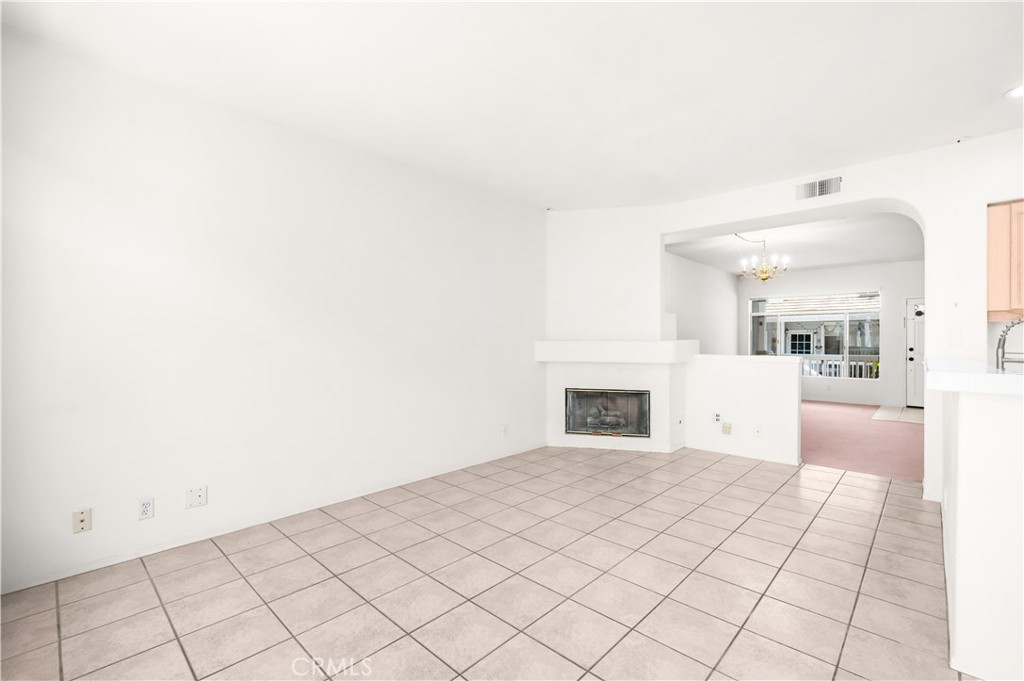 522 N Pageant Property Photo 18