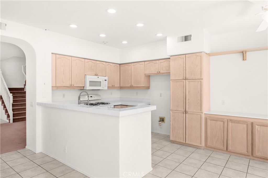 522 N Pageant Property Photo 21