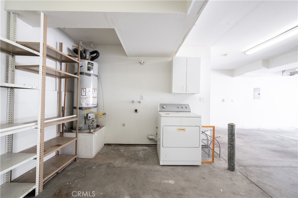 522 N Pageant Property Photo 37