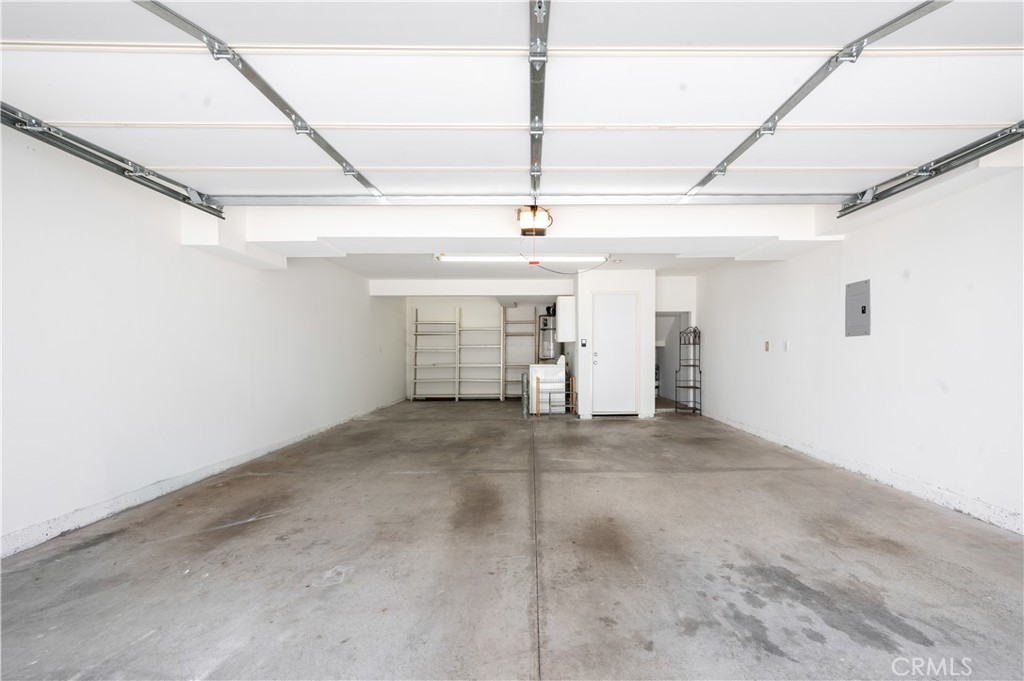 522 N Pageant Property Photo 38