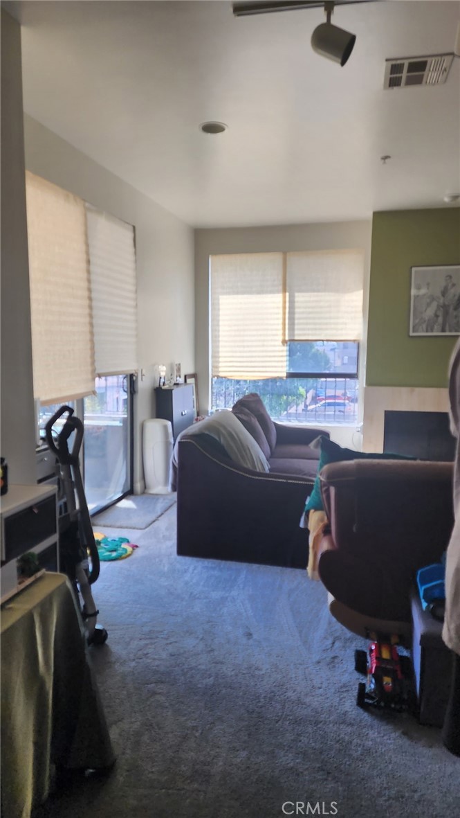 6938 Laurel Canyon 212 Property Photo 3