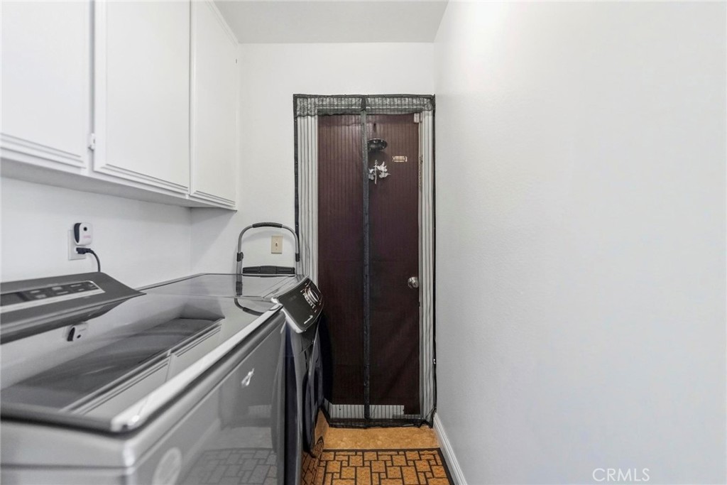 34 E Louise Property Photo 26