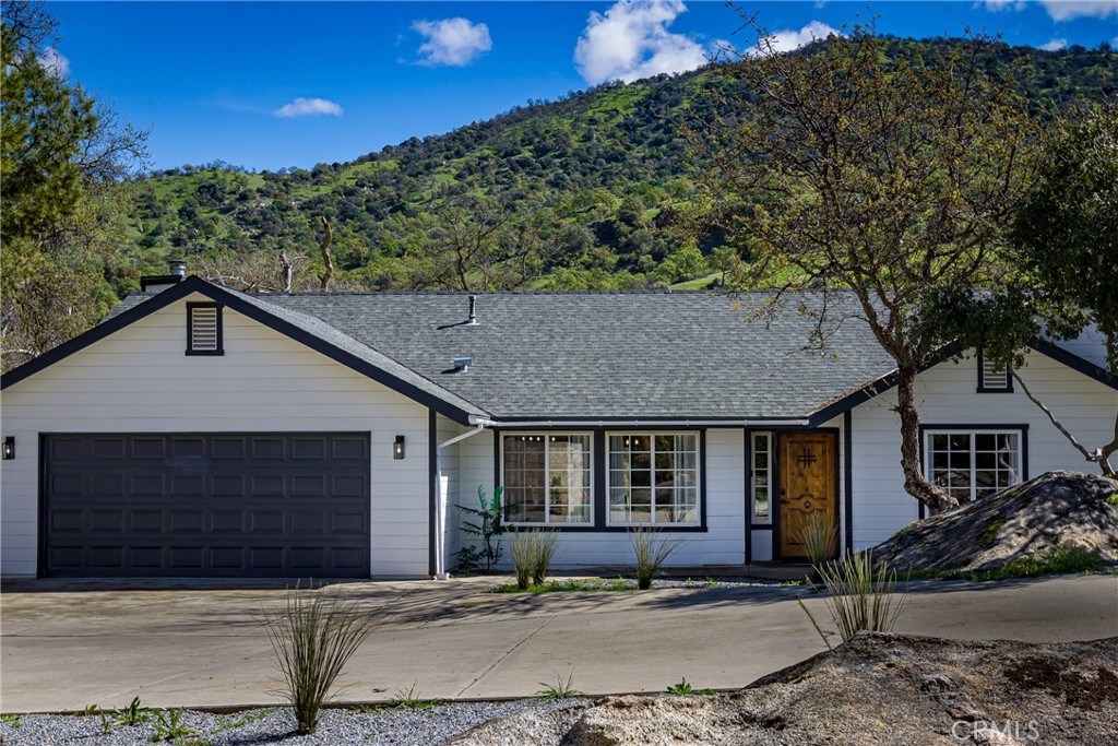 41830 N Fork Drive Property Photo 1
