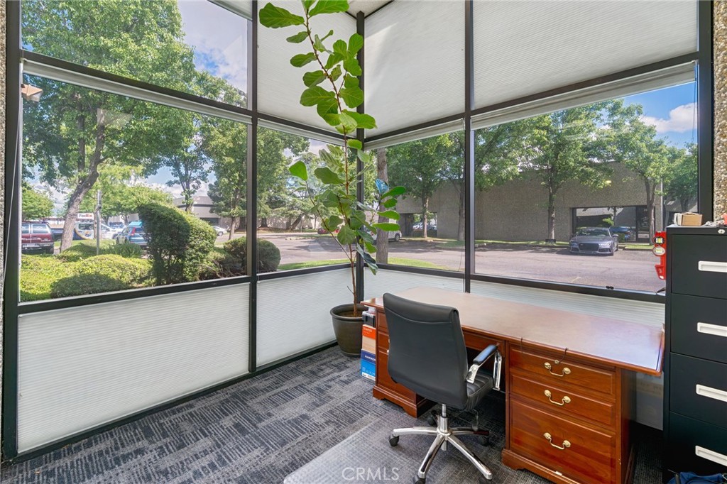 3298 Monier 210 Property Photo 6