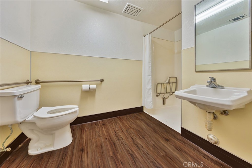 3298 Monier 210 Property Photo 13
