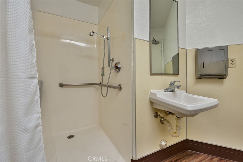 3298 Monier 210 Property Photo 15