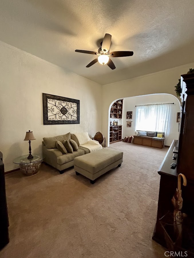 6112 Eliseo Castañeda Property Photo 8