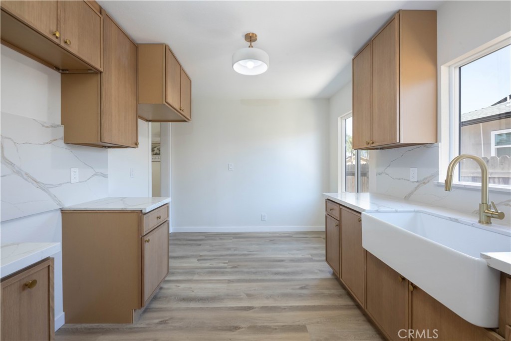 5030 N Lyman Avenue Property Photo 15