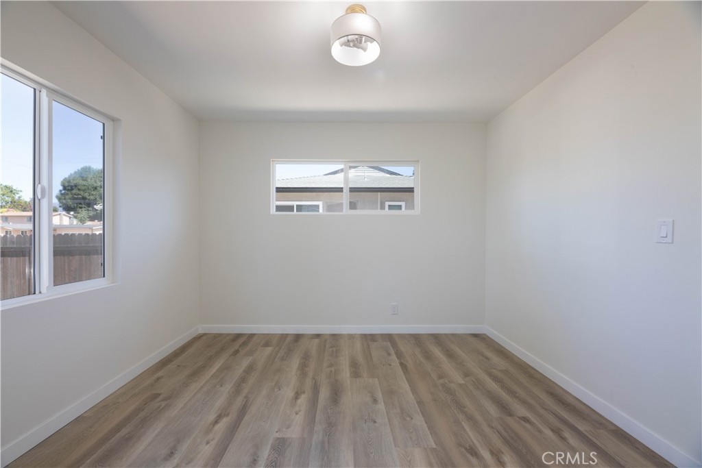 5030 N Lyman Avenue Property Photo 19