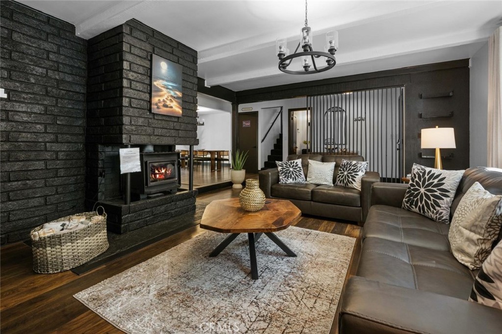 1071 Mountain Property Photo 4