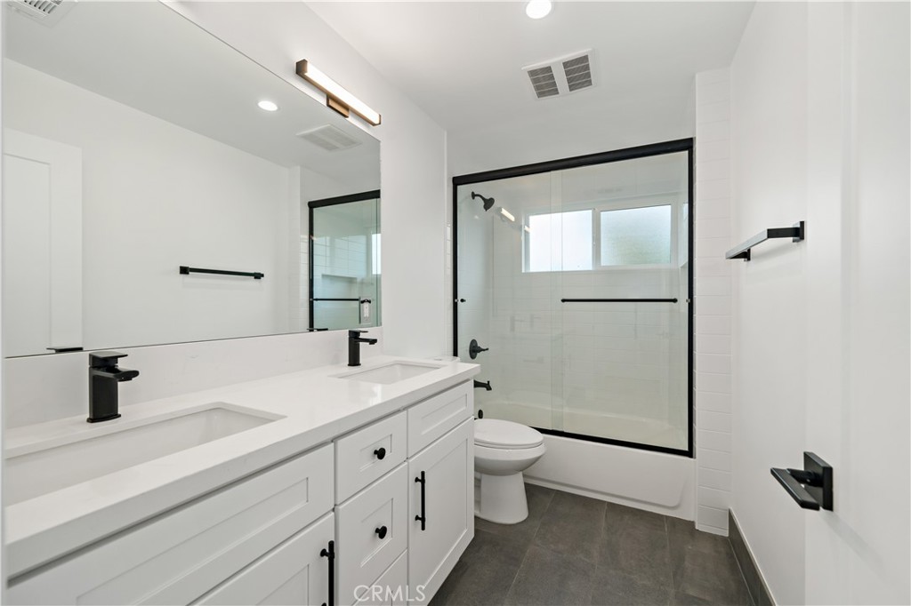 5919 Arbor Property Photo 25