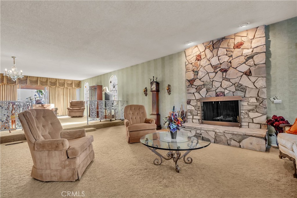 9620 Walnut Street Property Photo 6