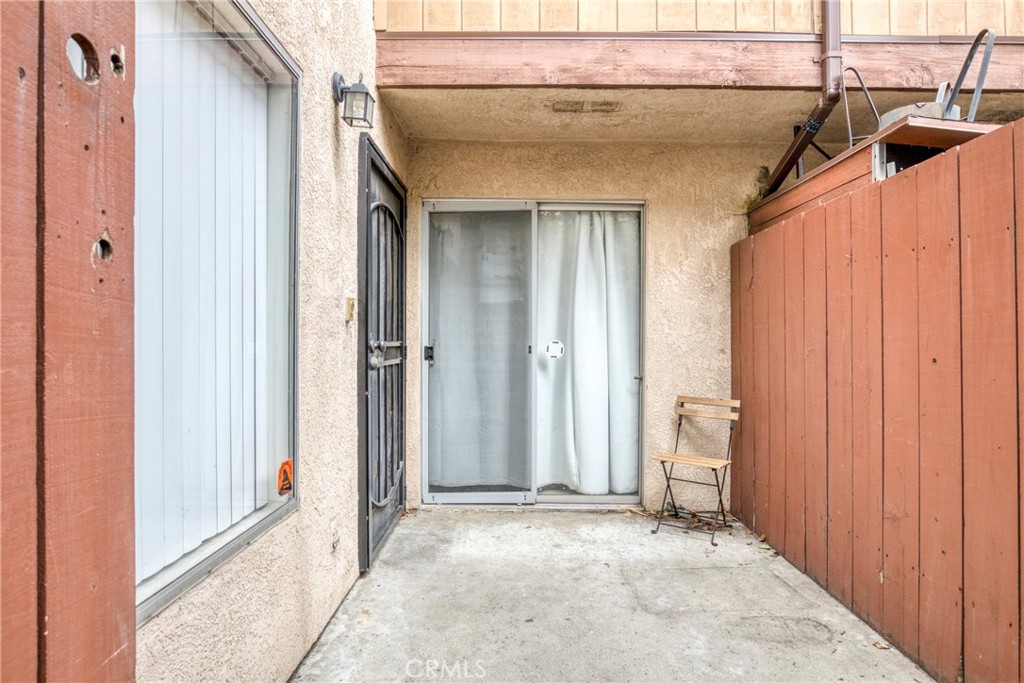 7300 Lennox J5 Property Photo 7