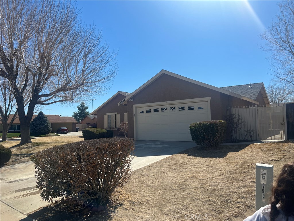 15087 Whitekirk Property Photo 1