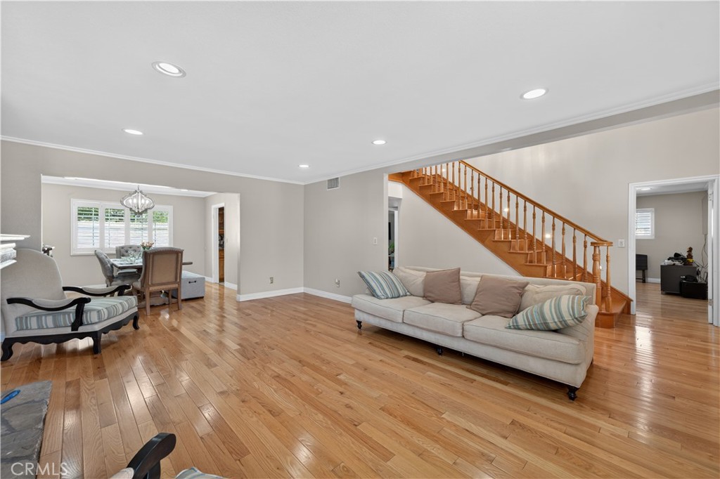 16403 Holmes Property Photo 5