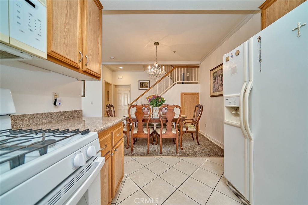 9008 Primavera Lane Property Photo 16