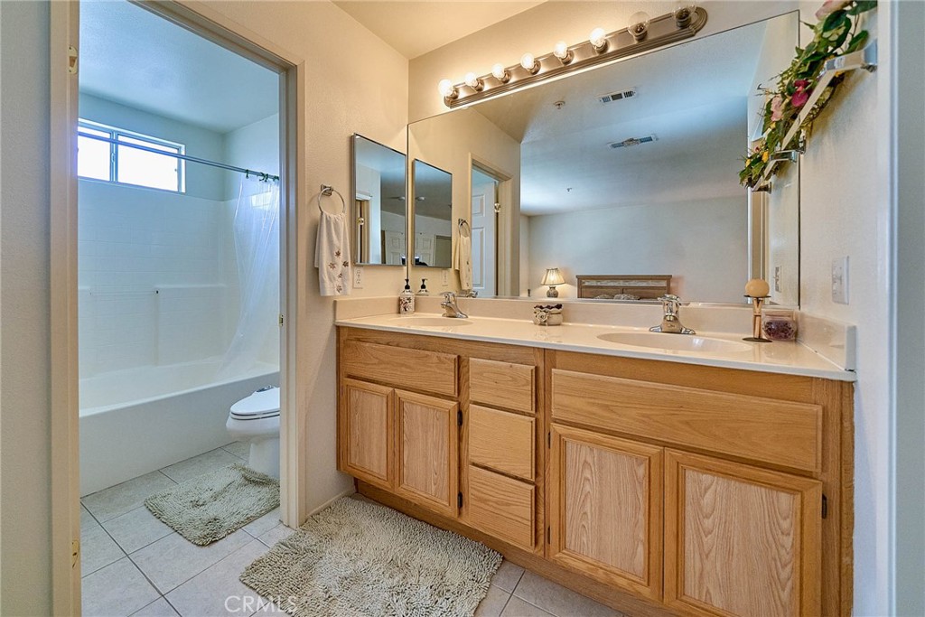 9008 Primavera Lane Property Photo 18